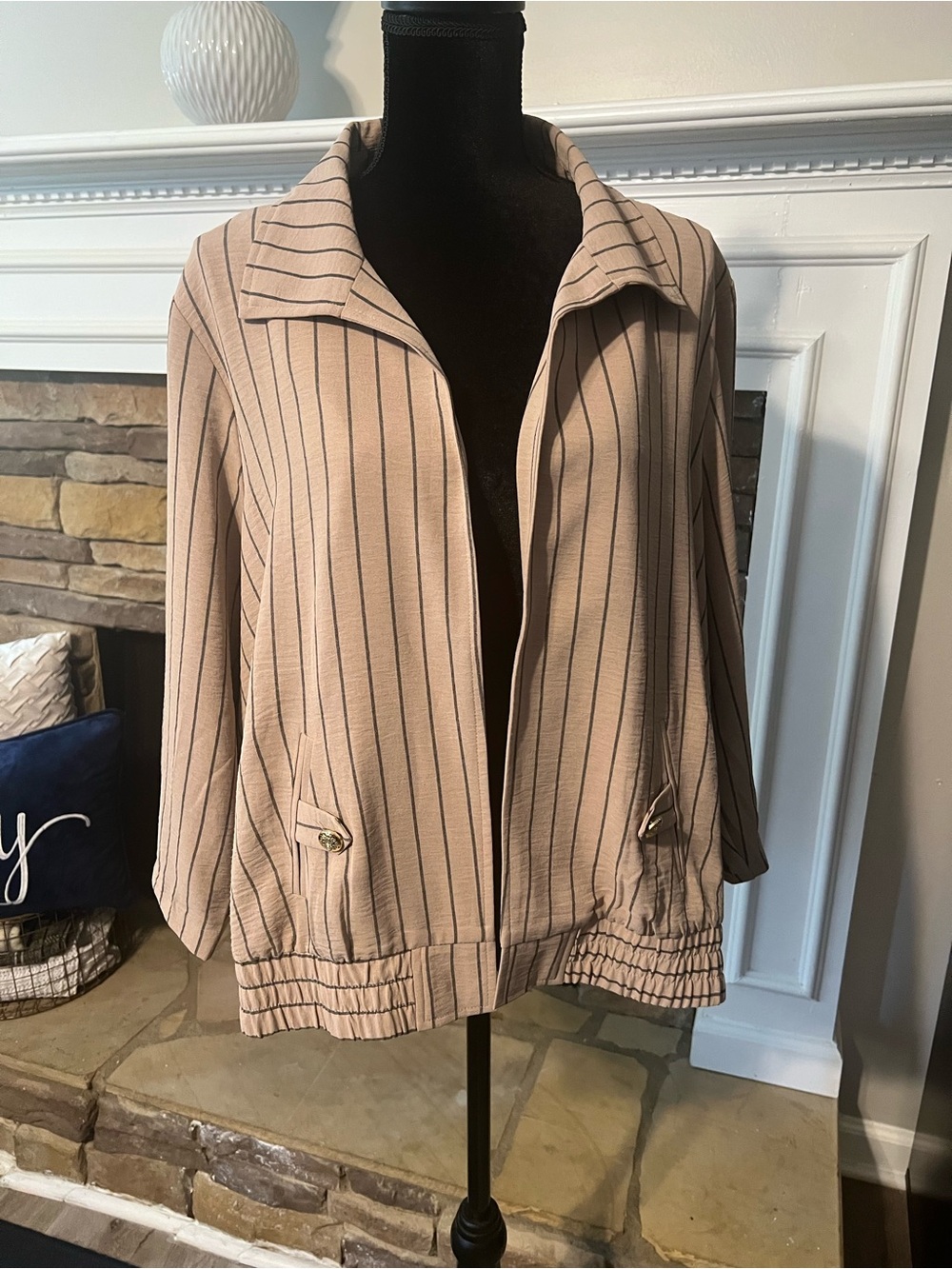 Relaxed Open-Front Pinstripe Blazer Jacket - Beige